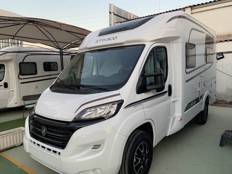 autocaravanas de lujo pequeñas 10